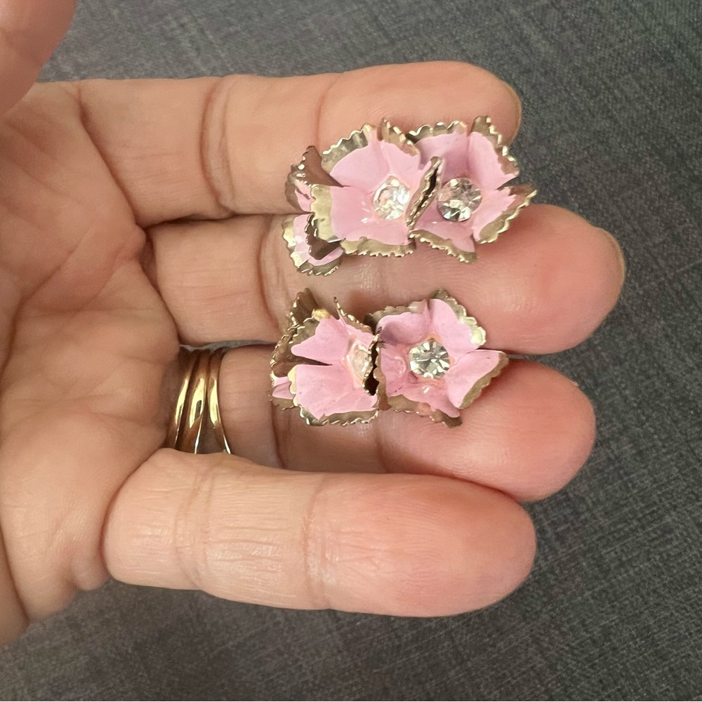 Vintage pink flower screw back earrings beautiful design unique - Picture 8 of 11